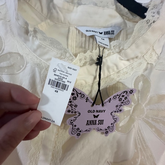 Old Navy x Anna Sui Button-Down Applique Top - Picture 8 of 16